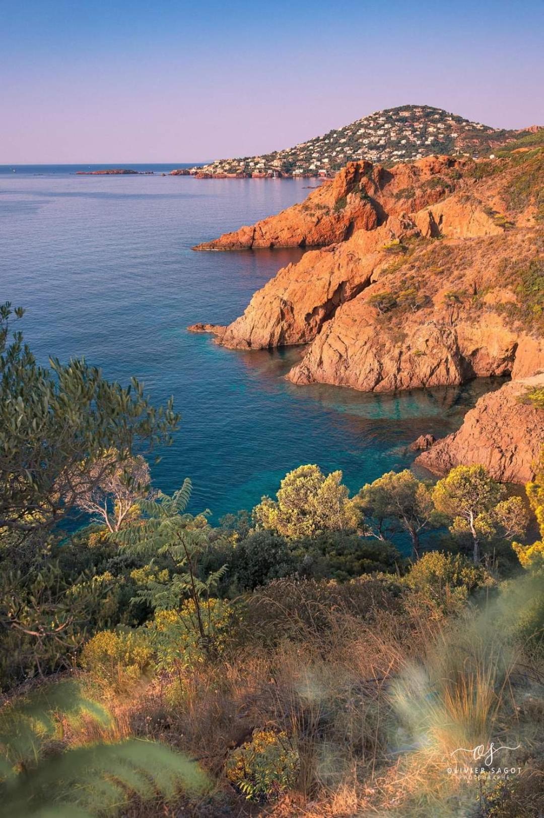Petit Paradis Vue Mer- Plage Et Calanques A 3 Mn Saint-Raphaël 외부 사진